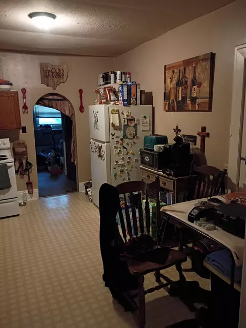 Kitchen - 136 Brooklyn Ave, Sidney, OH 45365 photo 4 of 4