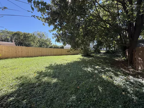 Exterior - 907 E Rose St, Springfield, OH 45505 photo 5 of 7