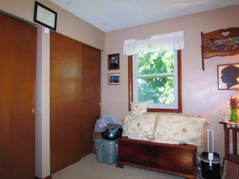 Bedroom - 1300 Stephens Rd, Sidney, OH 45365 photo 2 of 3