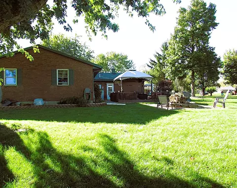 Exterior - 1300 Stephens Rd, Sidney, OH 45365 photo 4 of 8
