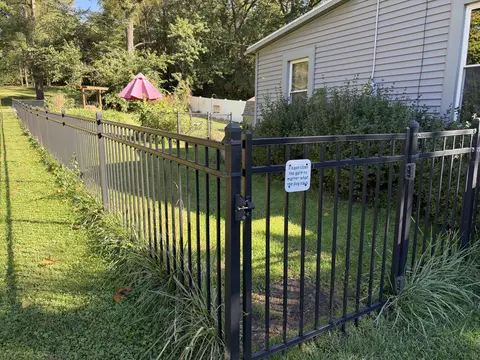 Exterior - 1432 Broadway St, Springfield, OH 45504 photo 6 of 7