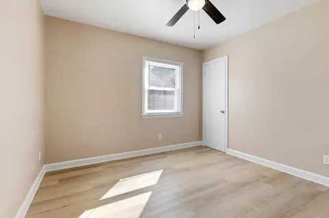 Bedroom - 1233 N Plum St, Springfield, OH 45504 photo 2 of 4