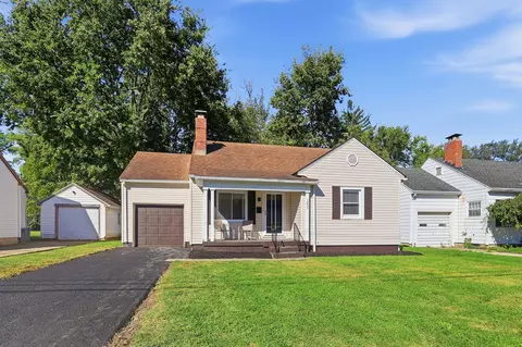 Exterior - 1233 N Plum St, Springfield, OH 45504 photo 3 of 10