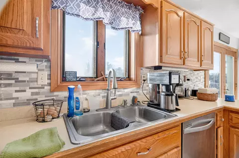 Kitchen - 2045 Lindsey Rd, Sidney, OH 45365 photo 3 of 5