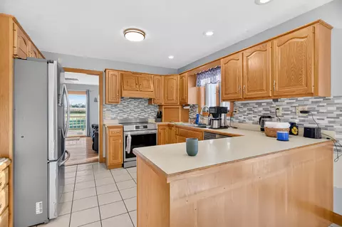 Kitchen - 2045 Lindsey Rd, Sidney, OH 45365 photo 4 of 5