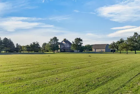 Exterior - 2045 Lindsey Rd, Sidney, OH 45365 photo 5 of 19