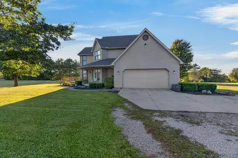 Exterior - 2045 Lindsey Rd, Sidney, OH 45365 photo 4 of 19
