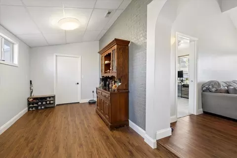 Entry Way - 1700 Elaina Dr, Springfield, OH 45503 photo 6 of 8