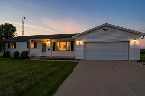 210 Elic Ct, Botkins, OH 45306