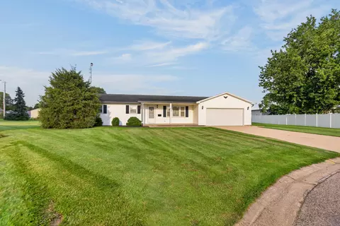 Exterior - 210 Elic Ct, Botkins, OH 45306 photo 3 of 7
