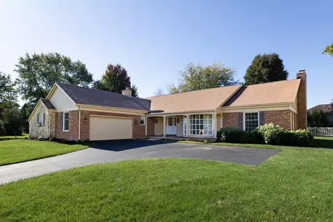 650 Oakwood Ct, Troy, OH 45373