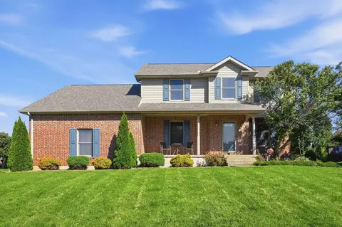 603 Copperfield Ln, Tipp City, OH 45371