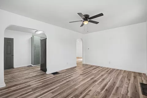 Living - 228 N Douglas Ave, Springfield, OH 45503 photo 1 of 3