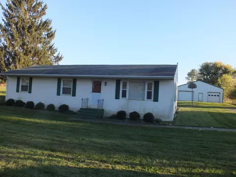 586 7 Mile Rd, Eaton, OH 45320