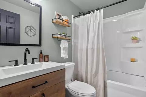 Bath - 404 E Walnut St, Anna, OH 45302 photo 1 of 2