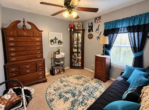 Bedroom - 5348 Penny Pike, Springfield, OH 45502 photo 2 of 6