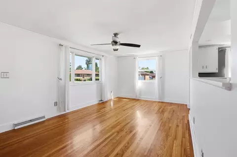 Living - 4413 Randall Dr, Springfield, OH 45503 photo 2 of 4