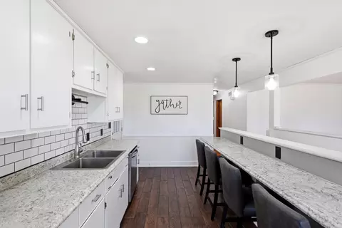 Kitchen - 4413 Randall Dr, Springfield, OH 45503 photo 5 of 7