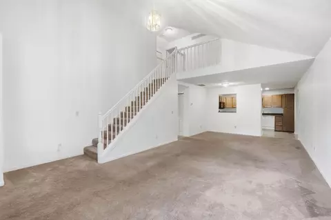 Living - 1514 E Ridgeview Cir, Springfield, OH 45504 photo 3 of 7