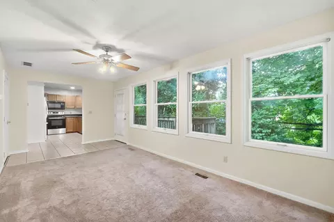 Living - 1514 E Ridgeview Cir, Springfield, OH 45504 photo 7 of 7