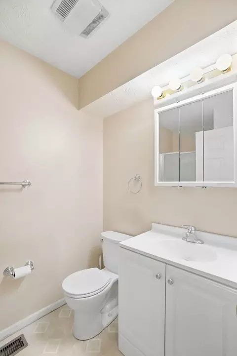 Other - 1514 E Ridgeview Cir, Springfield, OH 45504 photo 7 of 32