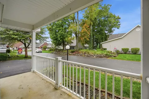 Exterior - 1514 E Ridgeview Cir, Springfield, OH 45504 photo 4 of 4