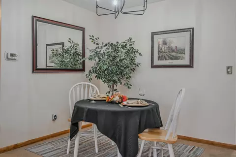 Dining - 5560 S Pitchin Rd, Springfield, OH 45502 photo 1 of 2