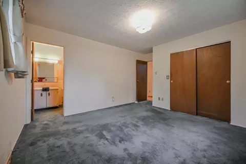 Bedroom - 5560 S Pitchin Rd, Springfield, OH 45502 photo 3 of 5