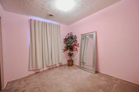 Bedroom - 5560 S Pitchin Rd, Springfield, OH 45502 photo 1 of 5