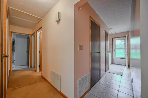 Entry Way - 5560 S Pitchin Rd, Springfield, OH 45502 photo 1 of 1