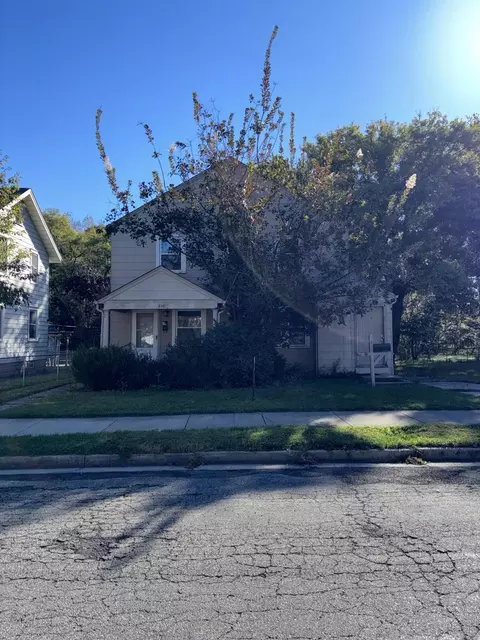 Exterior - 836-838 Rodgers Dr, Springfield, OH 45503 photo 2 of 2