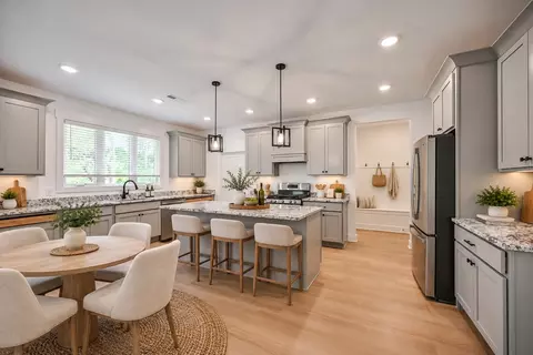 Kitchen - 1790 Northpoint Rd, Springfield, OH 45503 photo 1 of 2