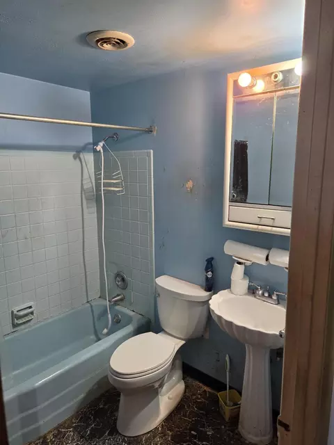 Bath - 641 Skyles Rd, Union, OH 45322 photo 1 of 1