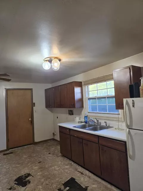 Kitchen - 641 Skyles Rd, Union, OH 45322 photo 1 of 4
