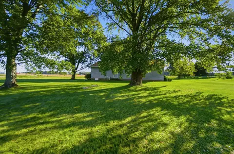 Exterior - 6206 Cemetery Rd, De Graff, OH 43318 photo 3 of 5