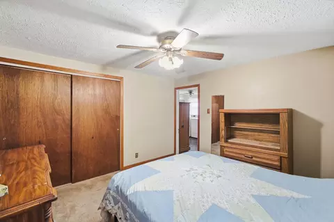 Bedroom - 7570 Troy Rd, Springfield, OH 45502 photo 3 of 7