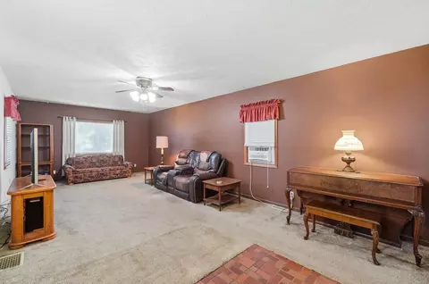 Living - 7570 Troy Rd, Springfield, OH 45502 photo 1 of 3