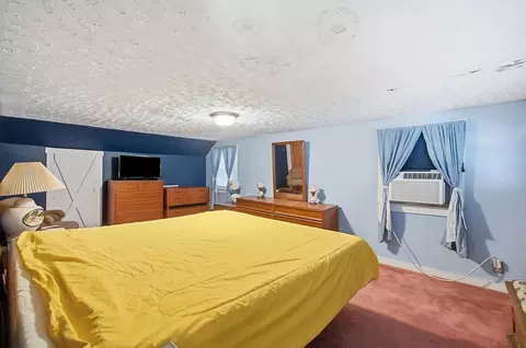 Bedroom - 7570 Troy Rd, Springfield, OH 45502 photo 6 of 7