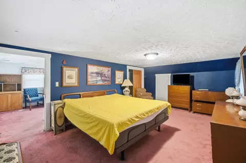 Bedroom - 7570 Troy Rd, Springfield, OH 45502 photo 5 of 7