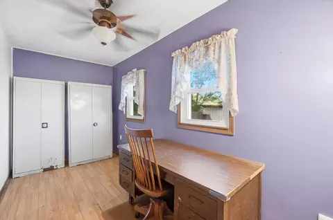 Bedroom - 7570 Troy Rd, Springfield, OH 45502 photo 4 of 7