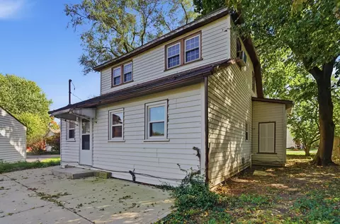Exterior - 7570 Troy Rd, Springfield, OH 45502 photo 7 of 15