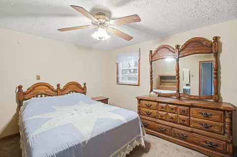 Bedroom - 7570 Troy Rd, Springfield, OH 45502 photo 1 of 7