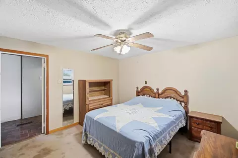Bedroom - 7570 Troy Rd, Springfield, OH 45502 photo 2 of 7