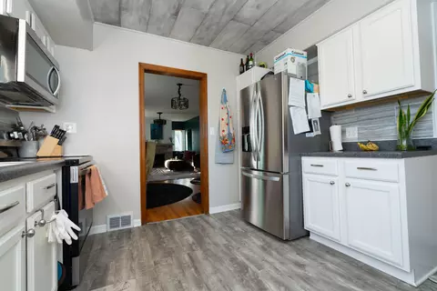 Kitchen - 2420 Shawnee Blvd, Springfield, OH 45504 photo 4 of 4