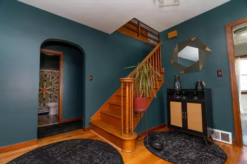 Entry Way - 2420 Shawnee Blvd, Springfield, OH 45504 photo 3 of 8
