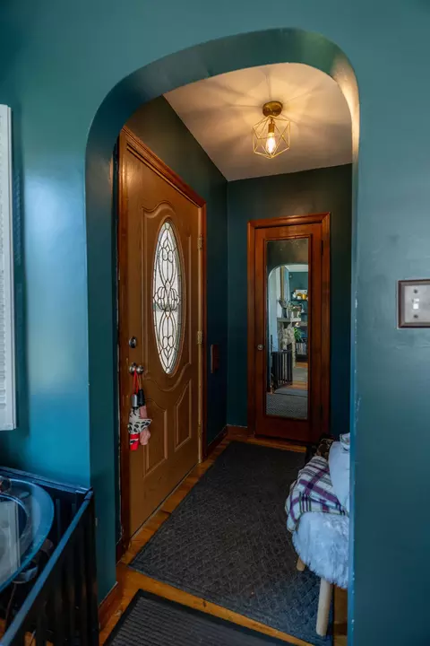 Entry Way - 2420 Shawnee Blvd, Springfield, OH 45504 photo 1 of 8