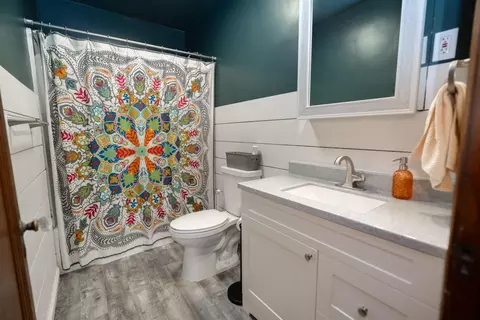 Bath - 2420 Shawnee Blvd, Springfield, OH 45504 photo 2 of 4