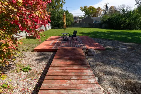 Exterior - 2420 Shawnee Blvd, Springfield, OH 45504 photo 7 of 9