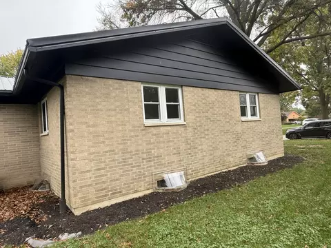 Exterior - 802 Linden Ave, Celina, OH 45822 photo 7 of 8