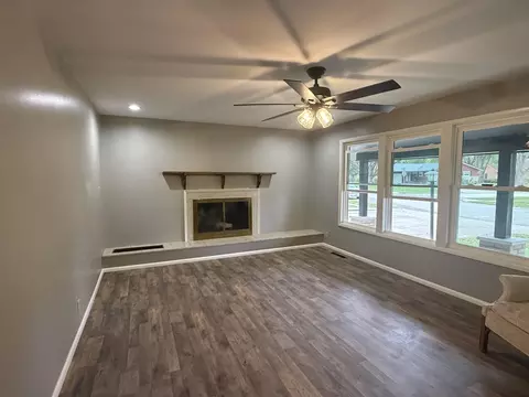 Living - 802 Linden Ave, Celina, OH 45822 photo 1 of 3